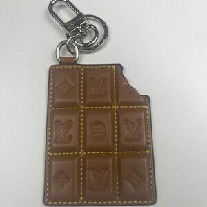 Louis Vuitton LV Chocolate Bar Keychain Brown M01478